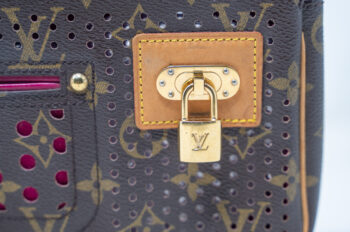 Louis Vuitton Monogram Shoulder Bag with Pink Floral Detail & Gold Lock - Image 4
